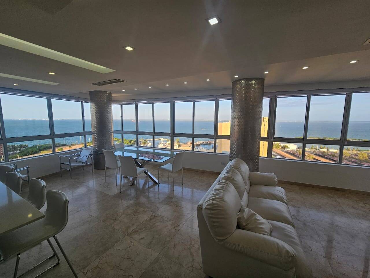 #8897 - APARTAMENTO para Alquiler en Maracaibo - V