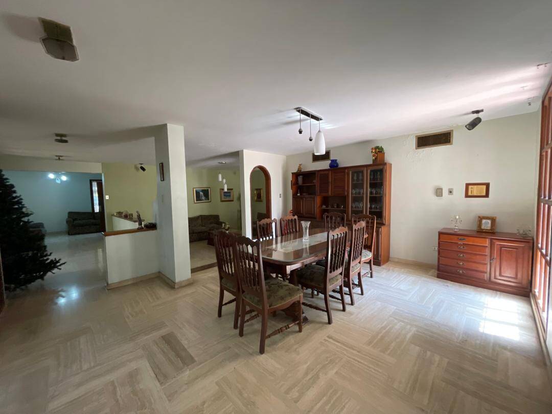 #8933 - CASA para Venta en Maracaibo - V