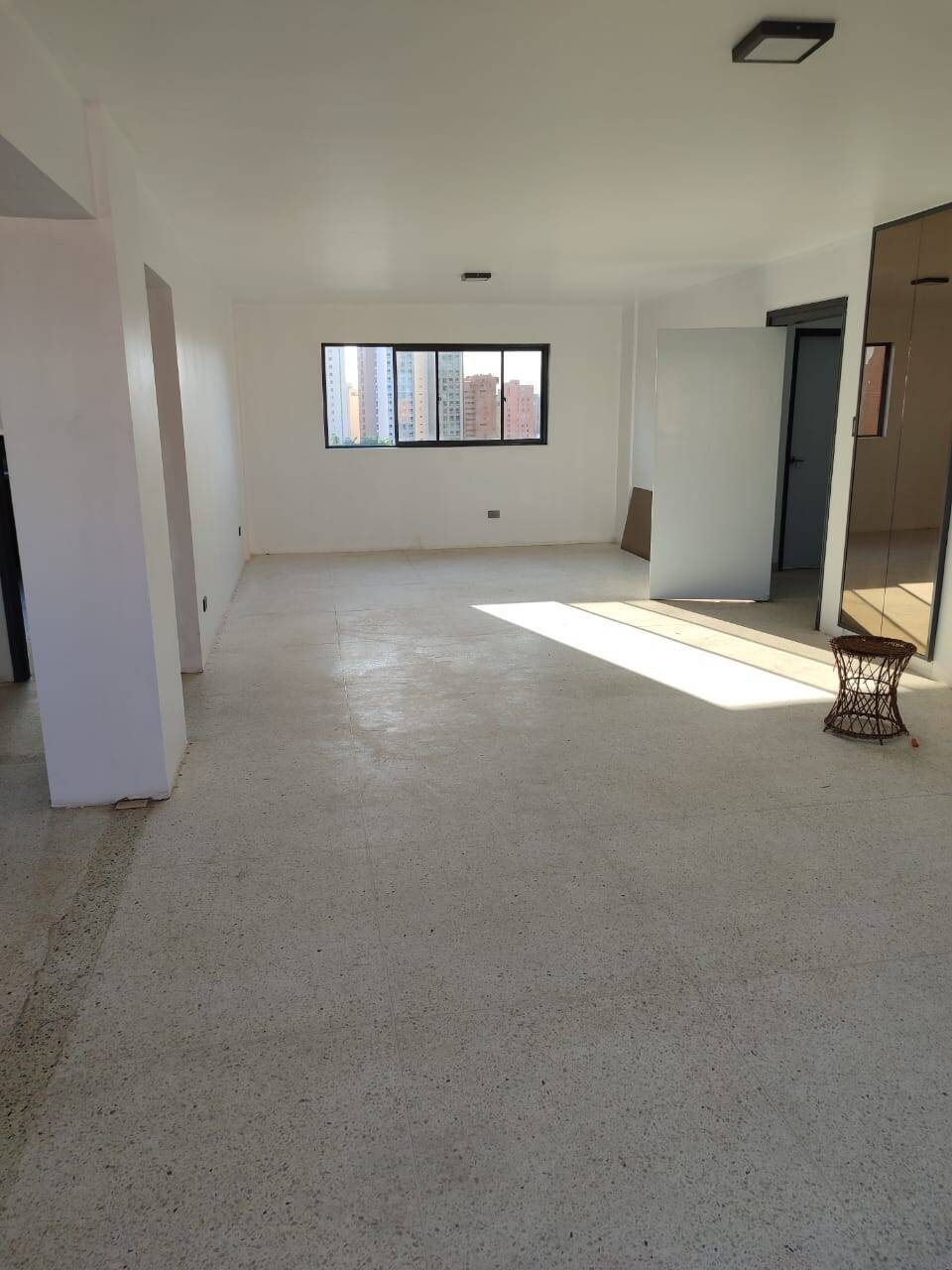 #9052 - APARTAMENTO para Venta en Maracaibo - V