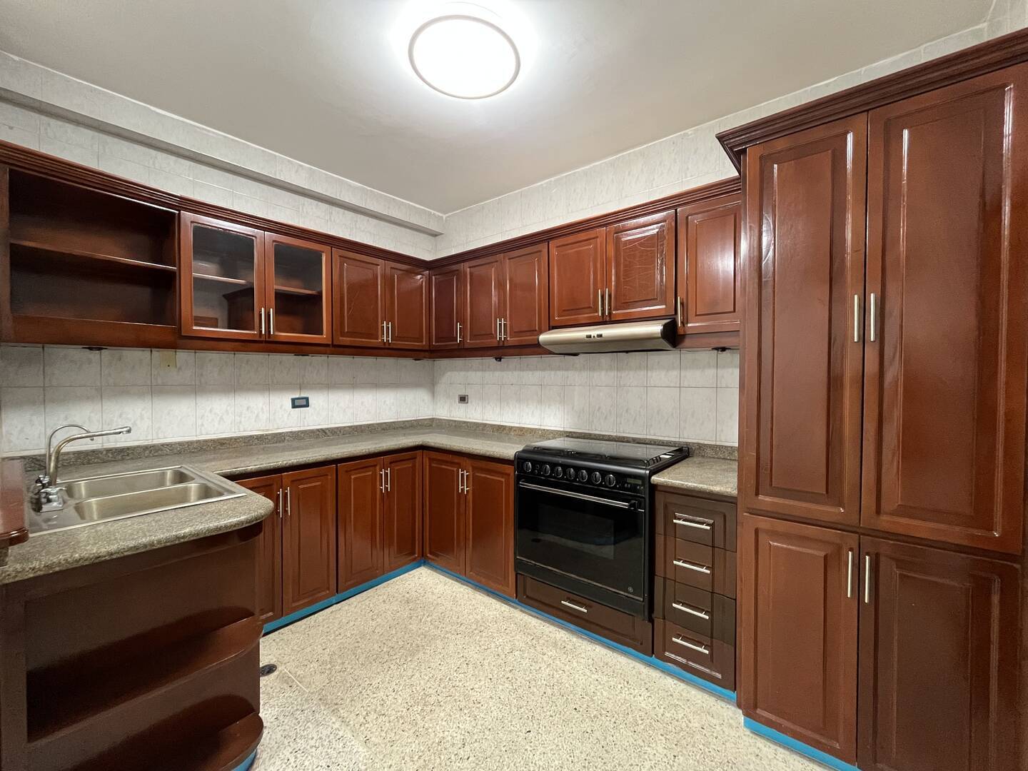 #9170 - CONJUNTO CERRADO para Venta en Maracaibo - V