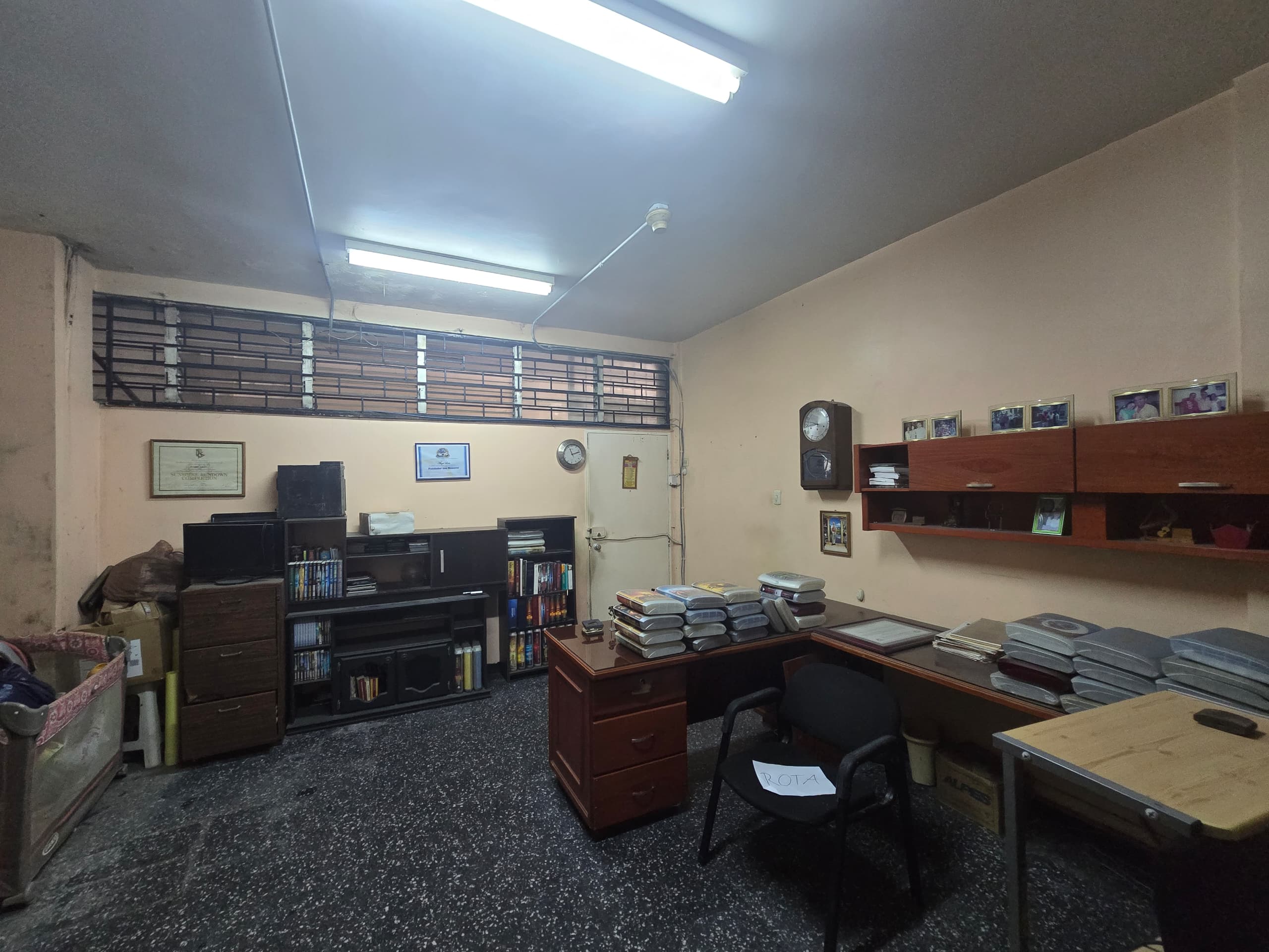 #9899 - LOCAL COMERCIAL para Venta en Maracaibo - V