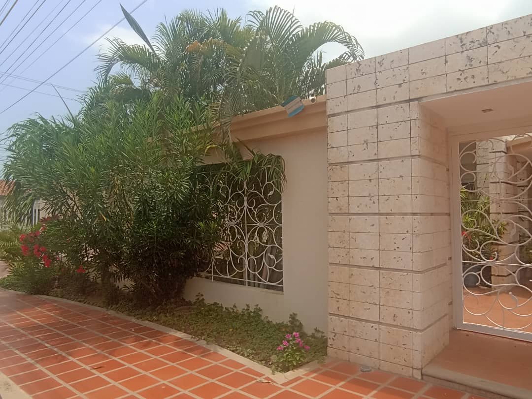 #20107 - CASA para Alquiler en Maracaibo - V
