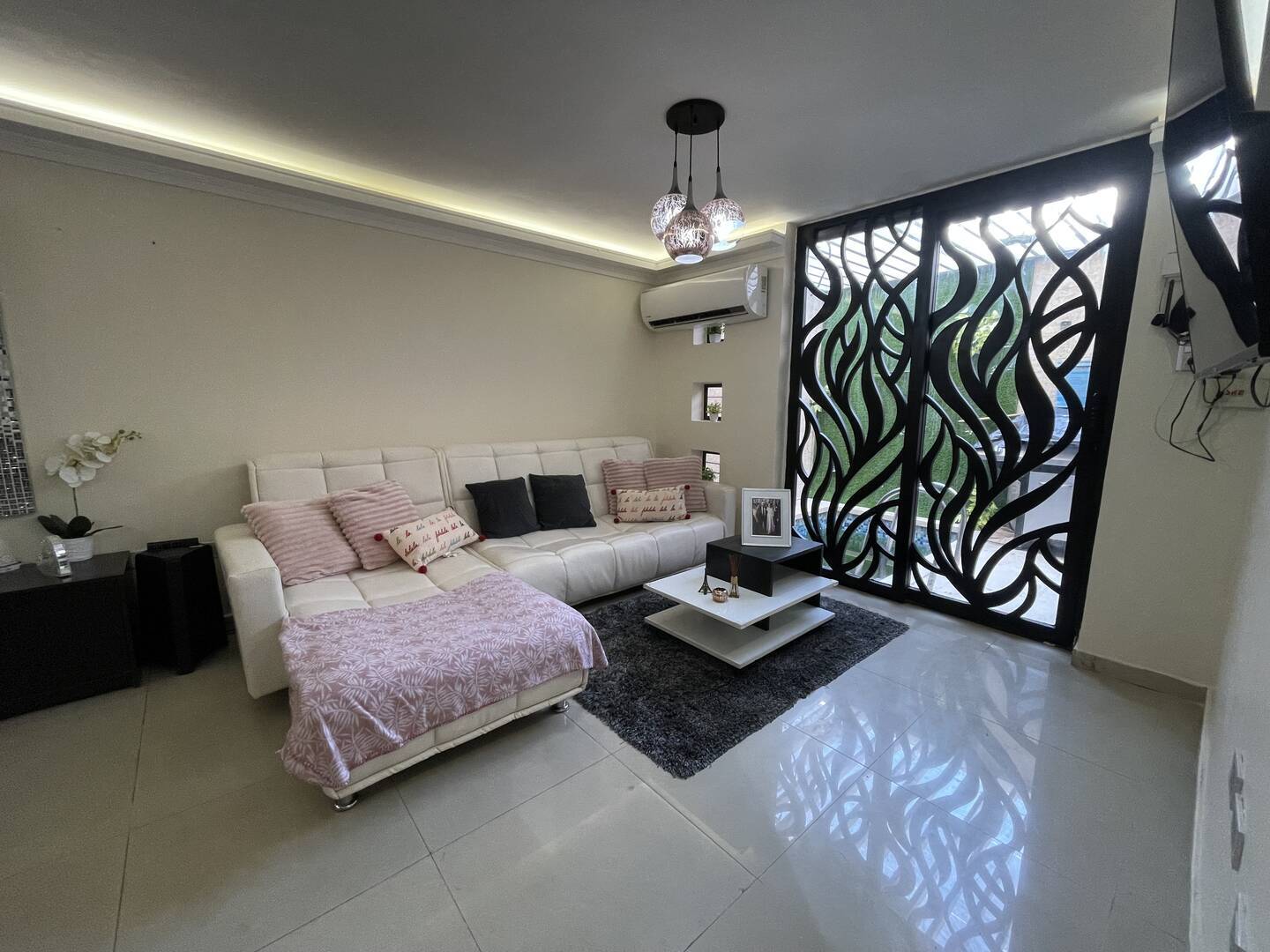 #9329 - CASA para Alquiler en Maracaibo - V