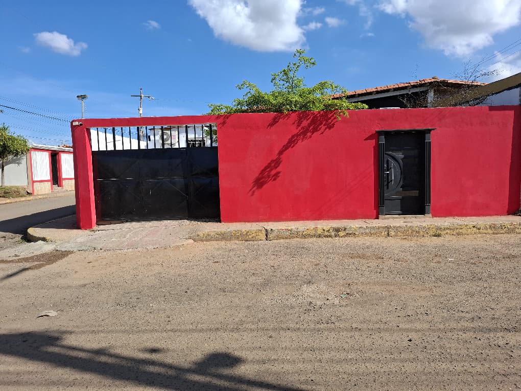 #9333 - CASA COMERCIAL para Venta en Maracaibo - V