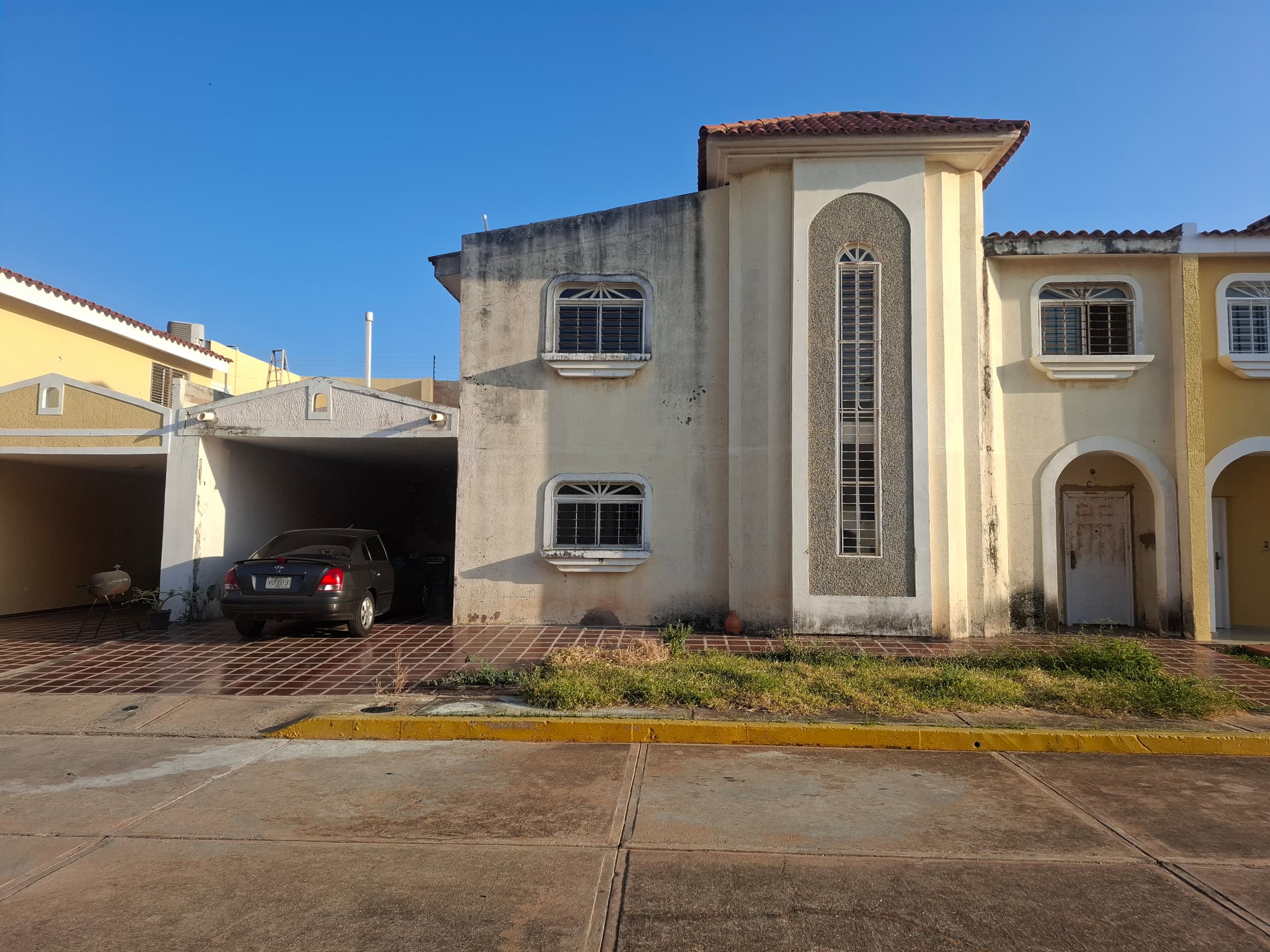 #9351 - CONJUNTO CERRADO para Venta en Maracaibo - V