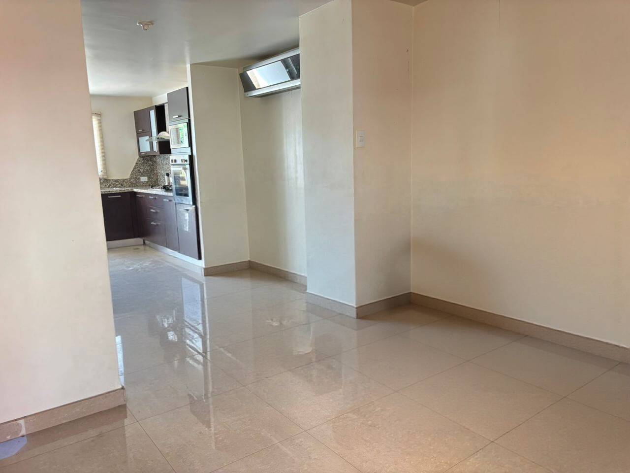 #9356 - CONJUNTO CERRADO para Venta en Maracaibo - V
