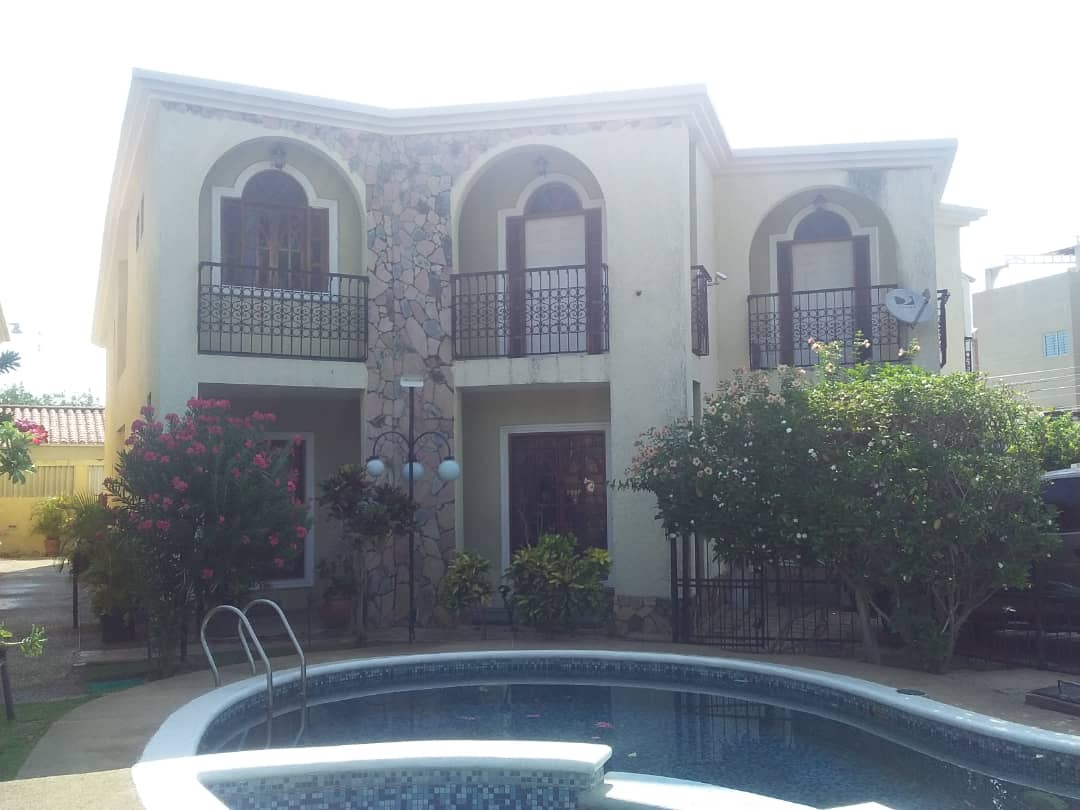 #9559 - CASA COMERCIAL para Venta en Maracaibo - V