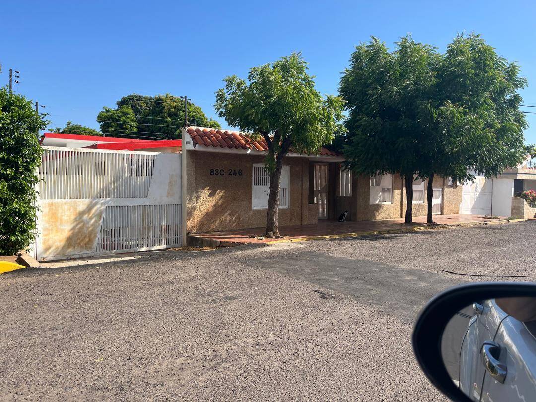 #9603 - CASA COMERCIAL para Venta en Maracaibo - V