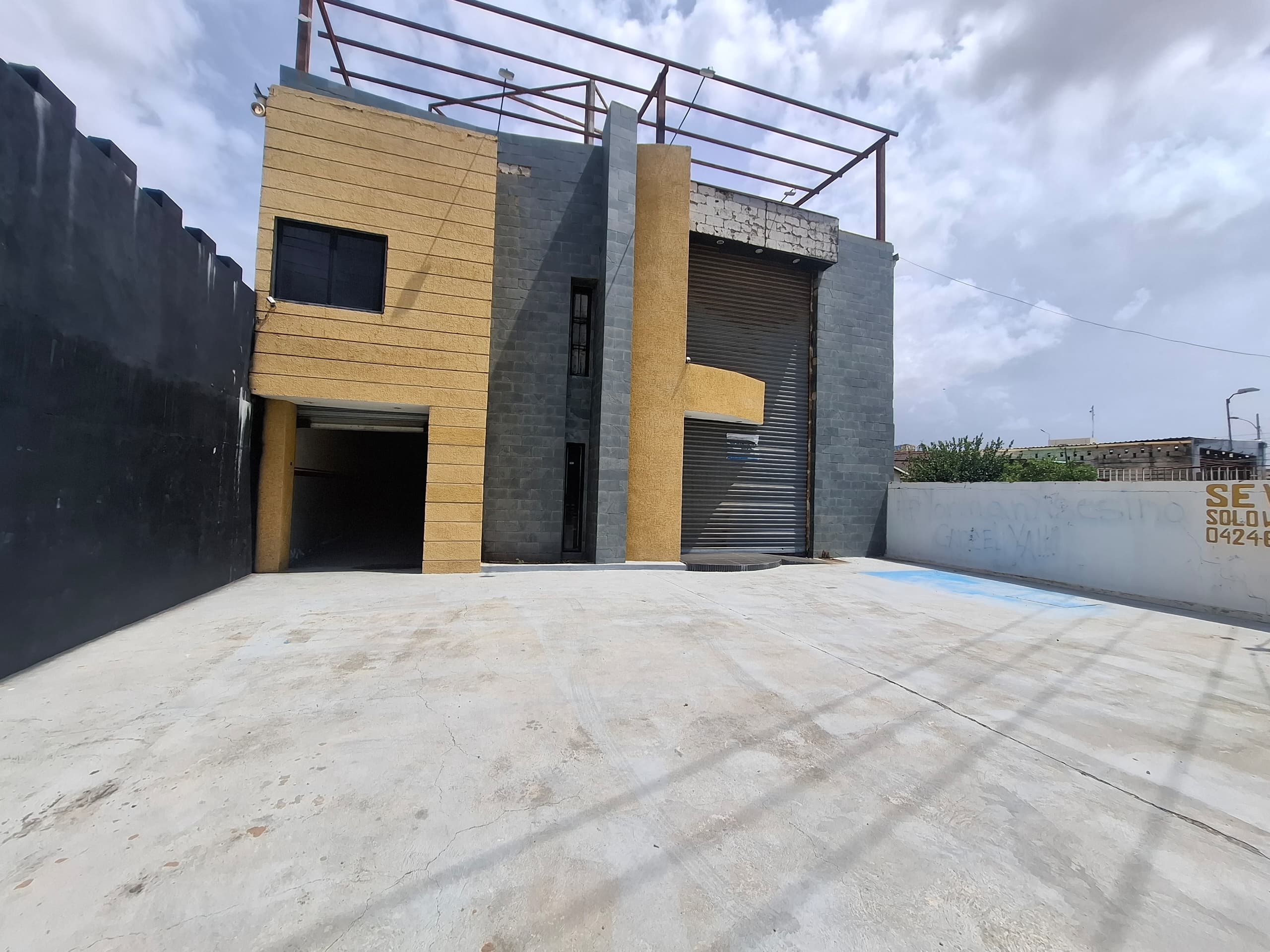 #9749 - LOCAL COMERCIAL para Venta en Maracaibo - V