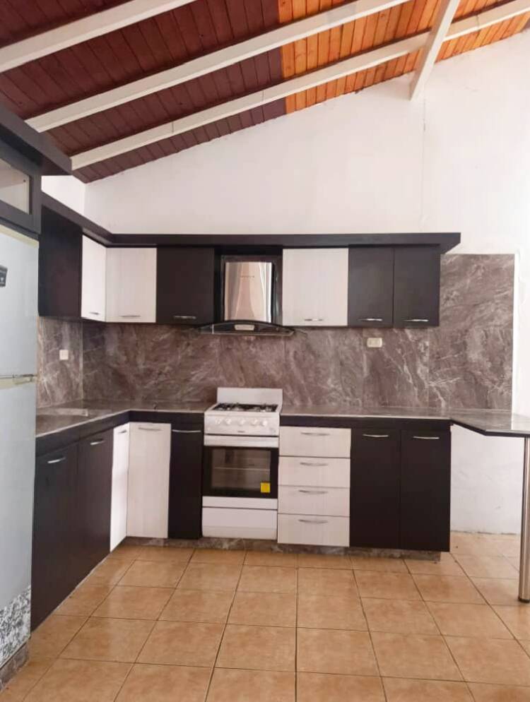#9879 - CONJUNTO CERRADO para Venta en Araure - P