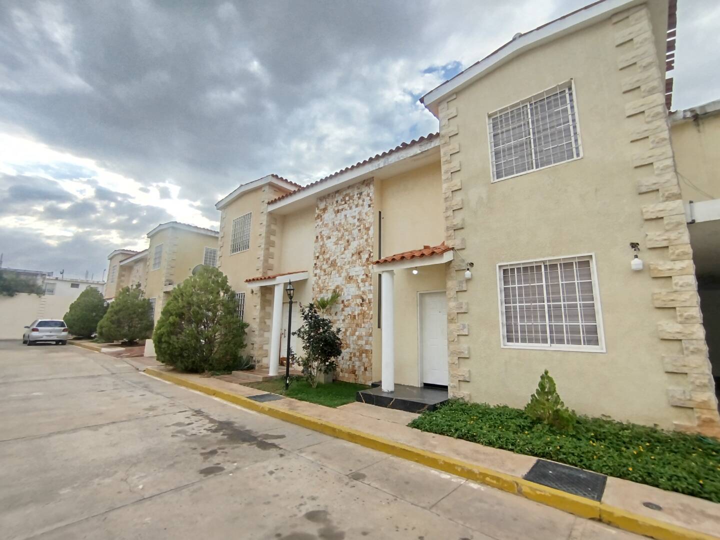 #9927 - CONJUNTO CERRADO para Venta en Maracaibo - V