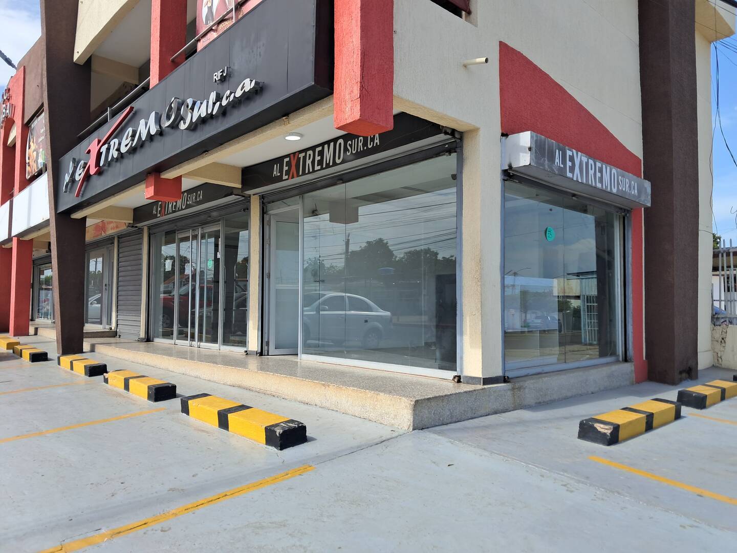 #10022 - LOCAL COMERCIAL para Alquiler en San Francisco - V