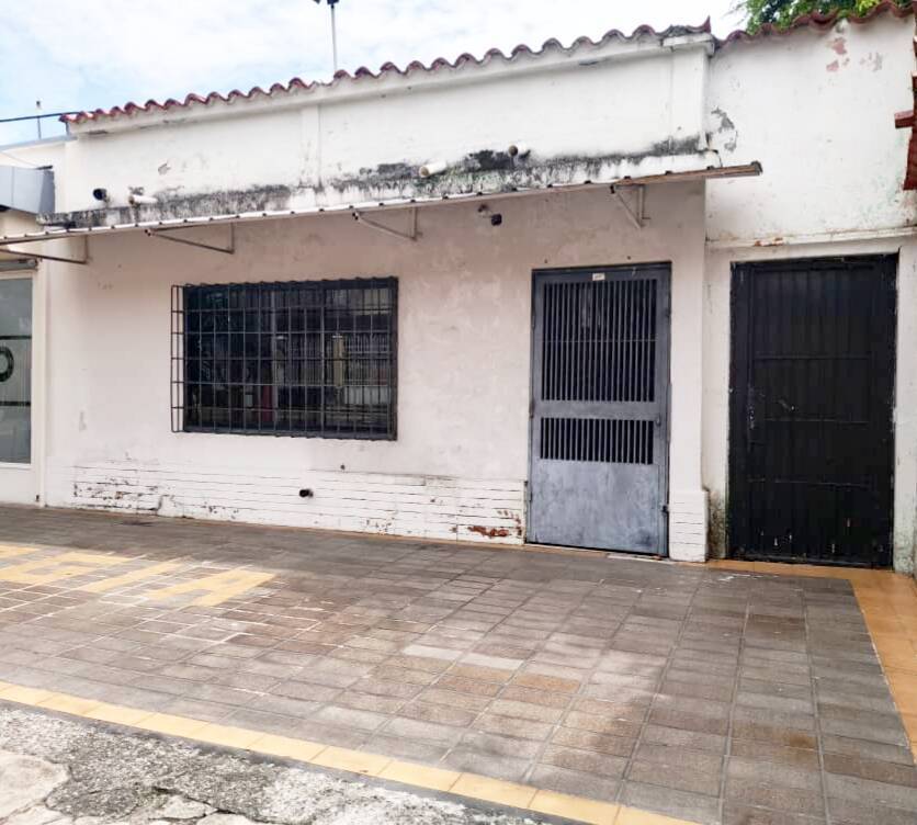 #10261 - CASA COMERCIAL para Venta en Acarigua - P