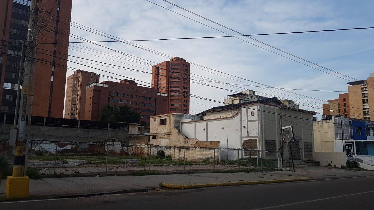 #3598 - TERRENO para Alquiler en Maracaibo - V