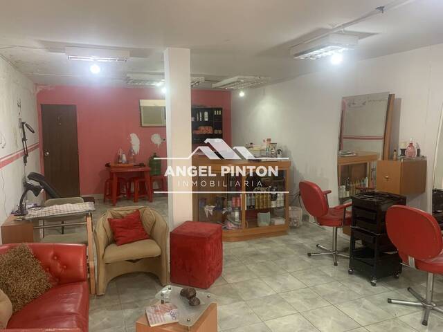 #8255 - LOCAL COMERCIAL para Alquiler en Maracaibo - V - 3