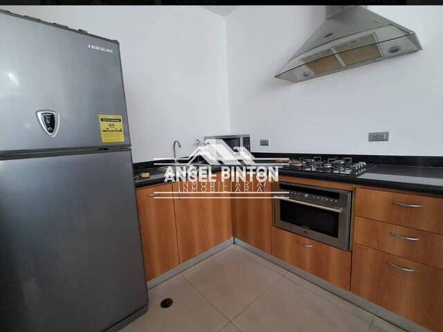 #8473 - CASA para Alquiler en Maracaibo - V - 3