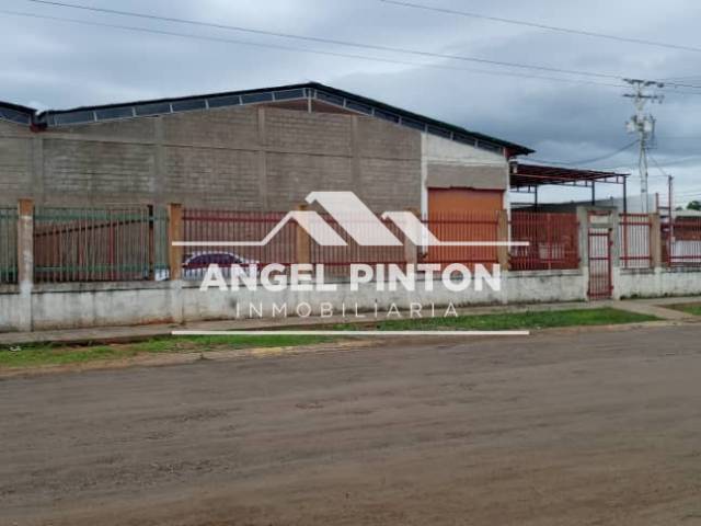 #8566 - GALPÓN / BODEGA para Alquiler en San Francisco - V - 1