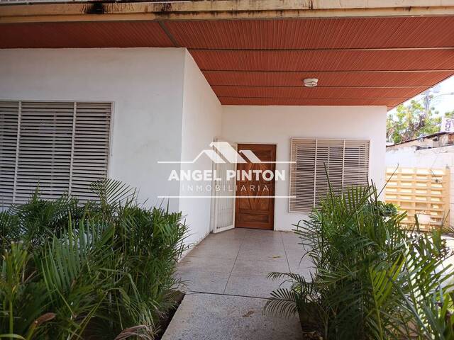 #9337 - CASA COMERCIAL para Alquiler en Maracaibo - V - 1