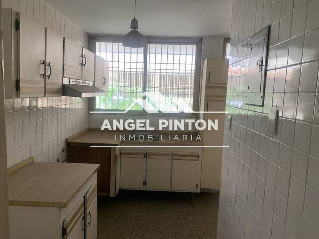 APARTAMENTO para Venta en Maracaibo - 4