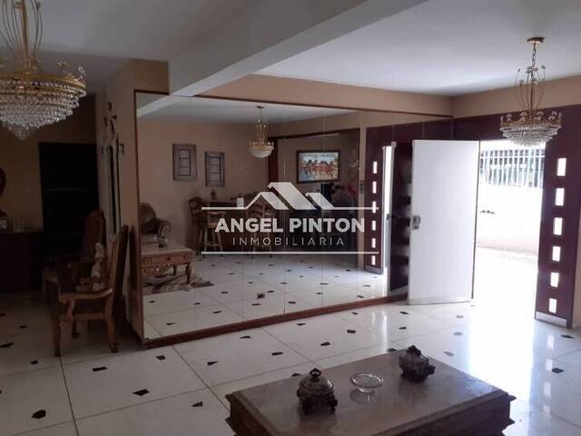 #304 - CONJUNTO CERRADO para Venta en Barquisimeto - K - 2