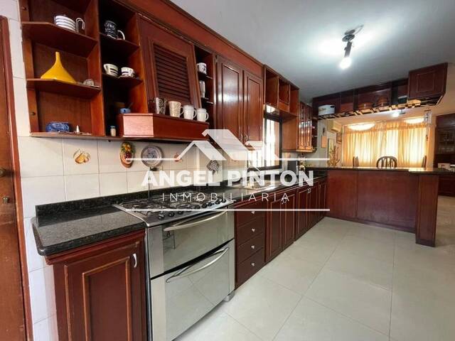 #9805 - CASA para Venta en Maracaibo - V - 2