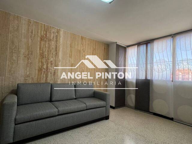 #9956 - APARTAMENTO para Alquiler en Maracaibo - V - 3