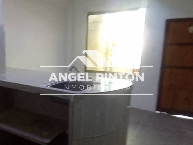 APARTAMENTO para Alquiler en Maracaibo - 4