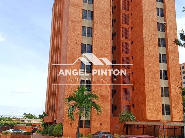 #10327 - APARTAMENTO para Alquiler en Maracaibo - V - 3