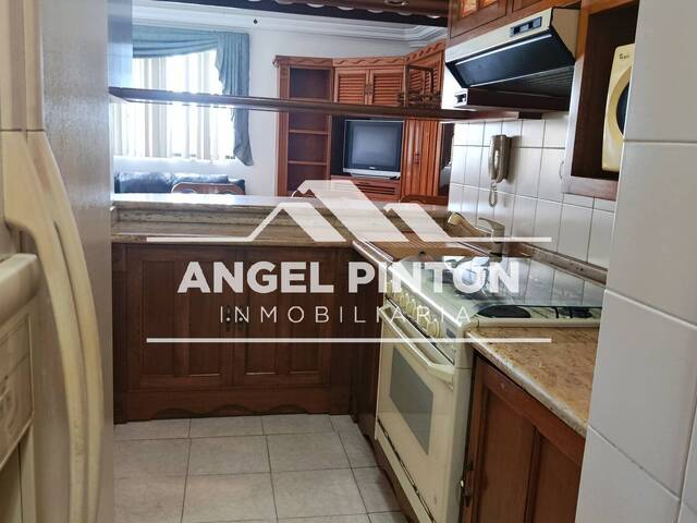 #10327 - APARTAMENTO para Alquiler en Maracaibo - V - 2