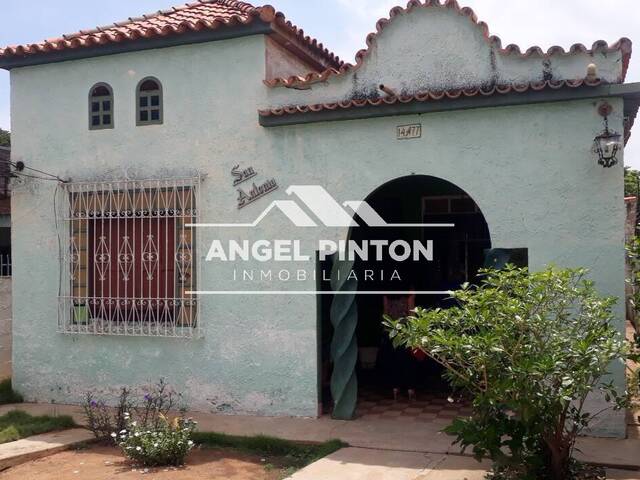 #955 - CASA COMERCIAL para Venta en Maracaibo - V