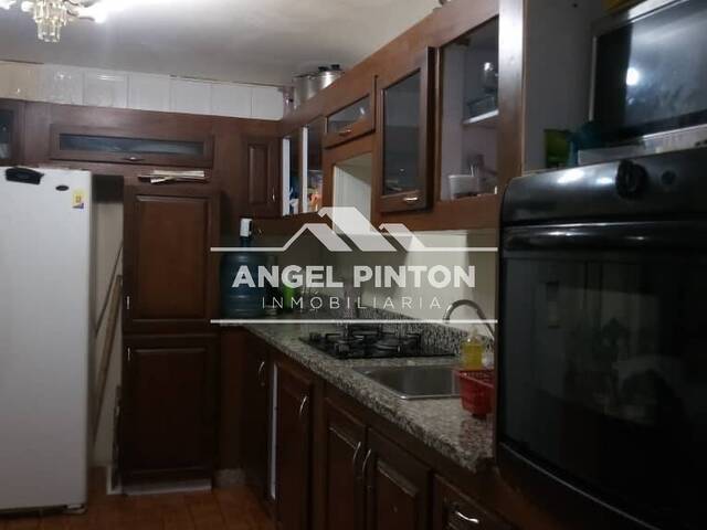 #1418 - APARTAMENTO para Venta en Maracaibo - V
