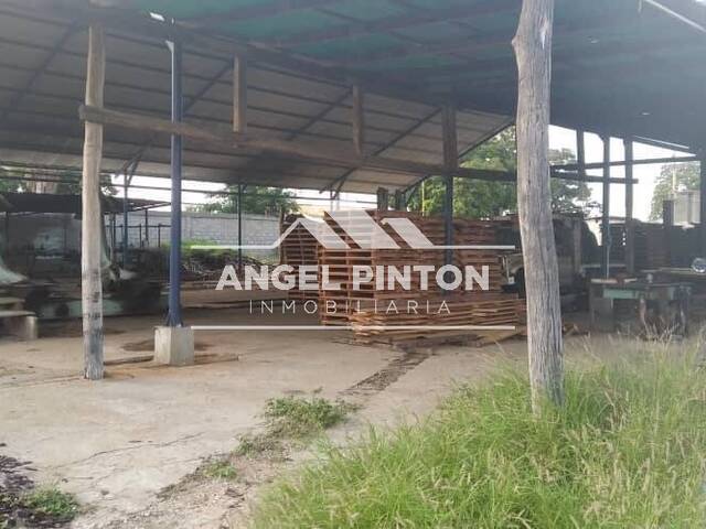 #1521 - TERRENO para Venta en Maracaibo - V
