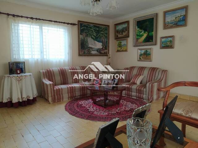 #2032 - CASA para Venta en Maracaibo - V