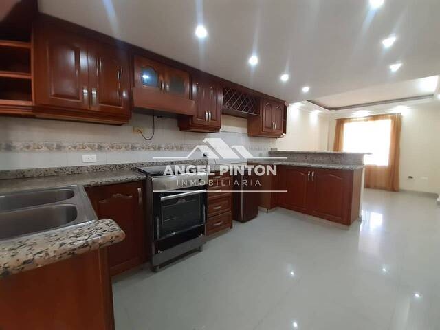 #2157 - CONJUNTO CERRADO para Venta en Maracaibo - V
