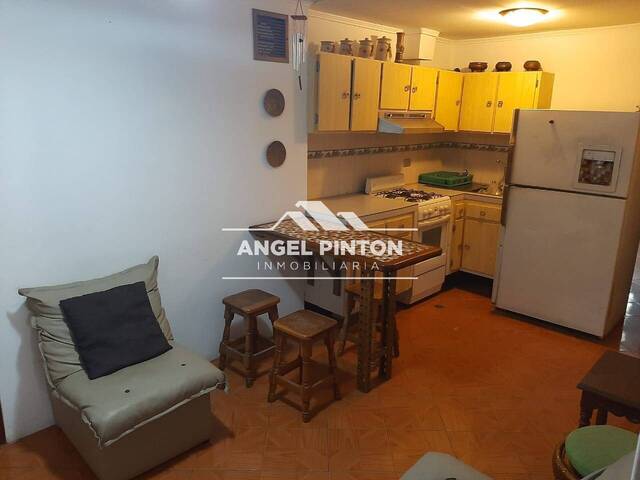 #2248 - APARTAMENTO para Alquiler en Maracaibo - V