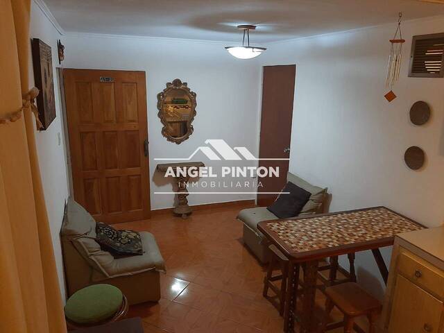 #2248 - APARTAMENTO para Alquiler en Maracaibo - V