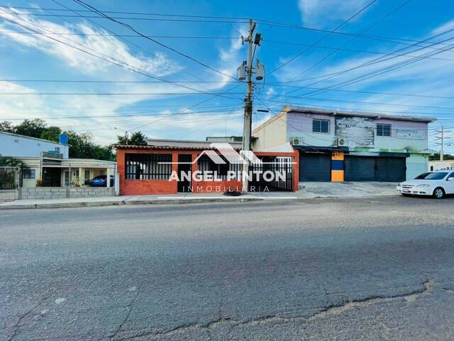 #2791 - CASA COMERCIAL para Venta en Maracaibo - V - 2