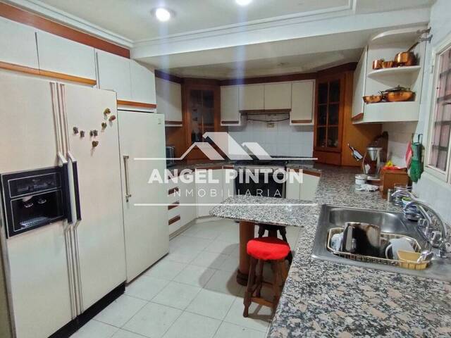 #2833 - CASA COMERCIAL para Alquiler en Maracaibo - V - 3