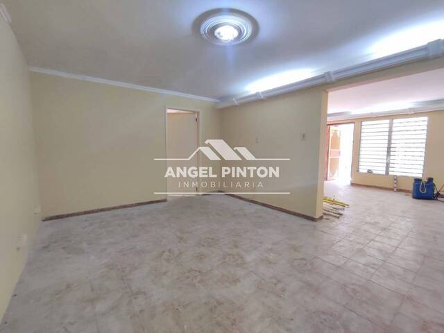 #3292 - CASA COMERCIAL para Venta en Maracaibo - V - 3