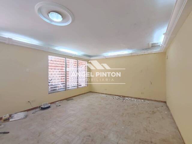 #3292 - CASA COMERCIAL para Venta en Maracaibo - V - 2