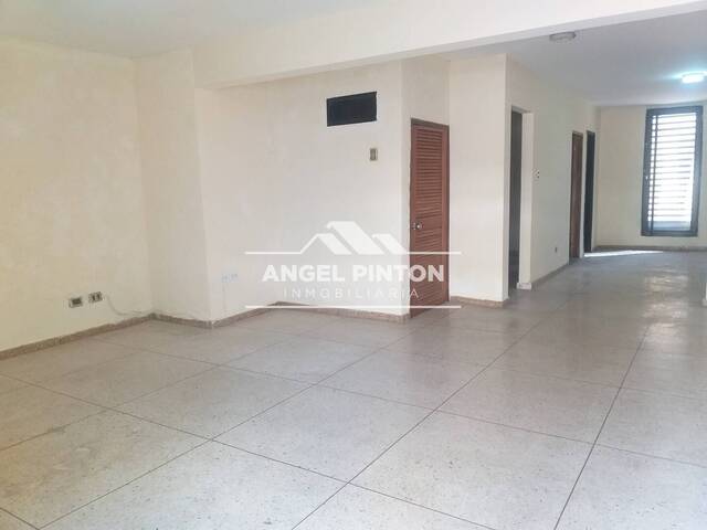 #3772 - LOCAL COMERCIAL para Venta en Maracaibo - V