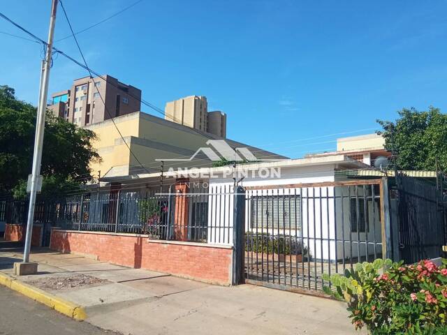 #3749 - CASA COMERCIAL para Venta en Maracaibo - V - 1