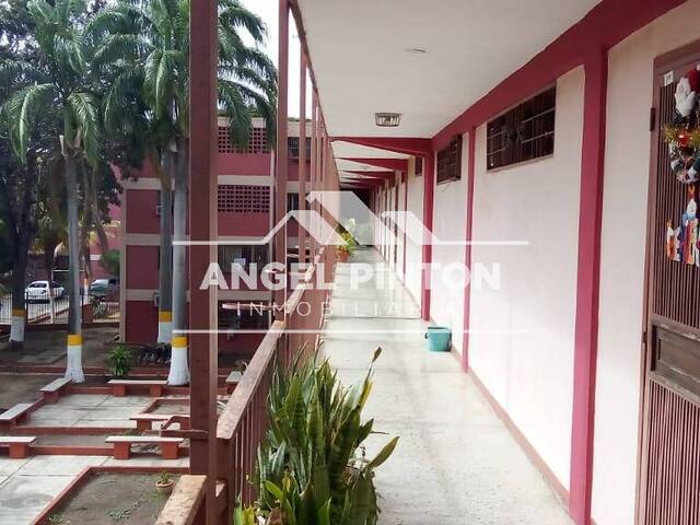 #3758 - APARTAMENTO para Venta en Barquisimeto - K - 1