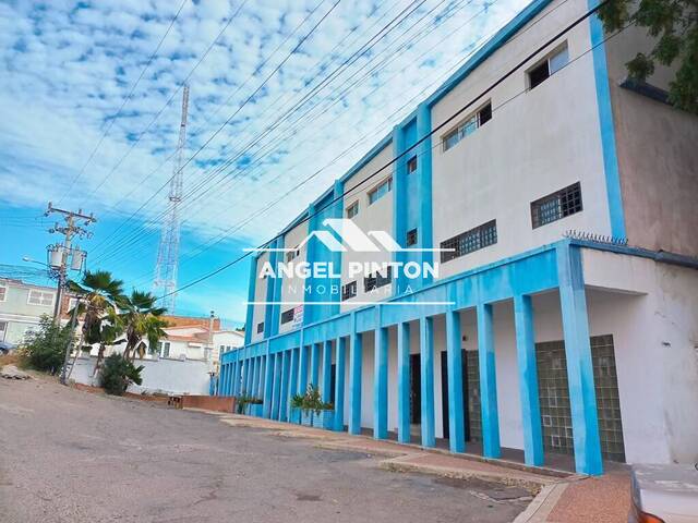 #3811 - EDIFICIO COMERCIAL para Venta en Maracaibo - V - 1