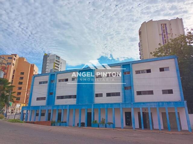 #3811 - EDIFICIO COMERCIAL para Venta en Maracaibo - V