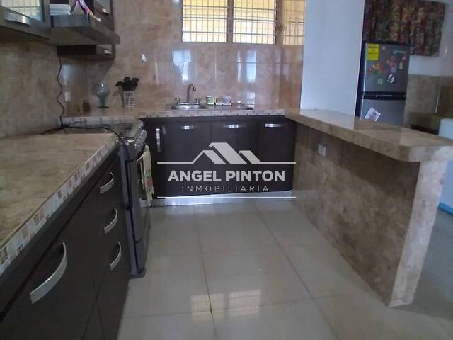 #3990 - APARTAMENTO para Alquiler en Ciudad Ojeda - V - 2