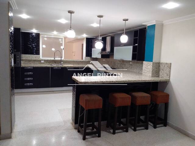 #4350 - CONJUNTO CERRADO para Venta en Ciudad Ojeda - V - 1