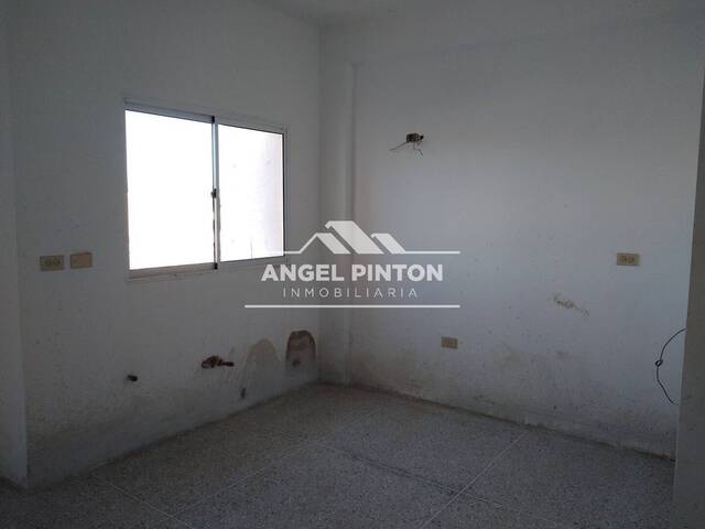 #4122 - APARTAMENTO para Venta en Cabimas - V - 3