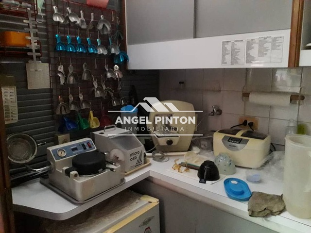 VENTA CONSULTORIO TORRE AMADO MARACAIBO API 4121