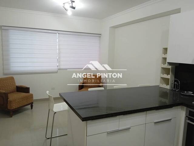 #4162 - APARTAMENTO para Alquiler en Maracaibo - V - 2